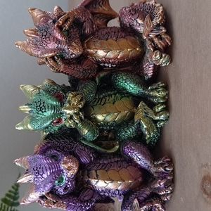 Hear No Evil, Speak No Evil, See No Evil Dragons